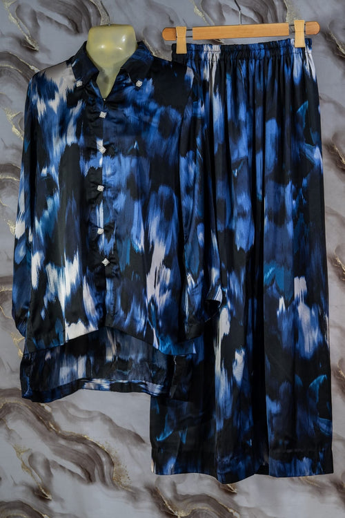 Bold Blue and Black Abstract Tunic and Pants Set with Pearl Buttons